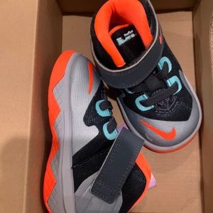 Nike Soldier Lebron James Shoes